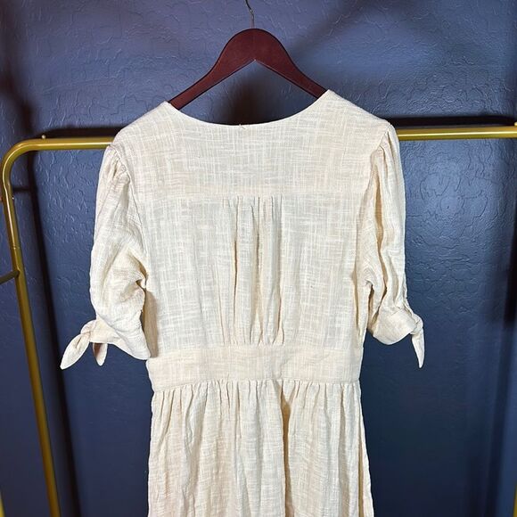 Cream Maxi Sundress with Puff Sleeves and V-Neck - Picture 6 of 10